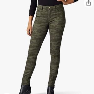 Lee Women's Sculpting Slim Fit Skinny Leg Jean CAMO